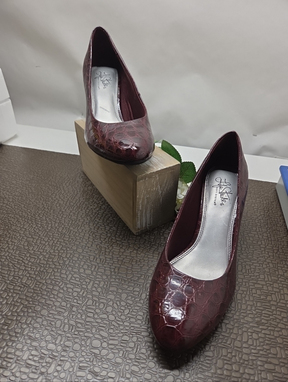 Life Stride Pargi Pump Burgundy Womens 9.5